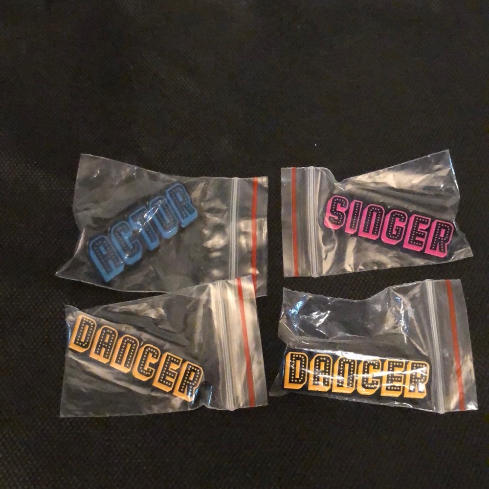 Cute accessory pins!